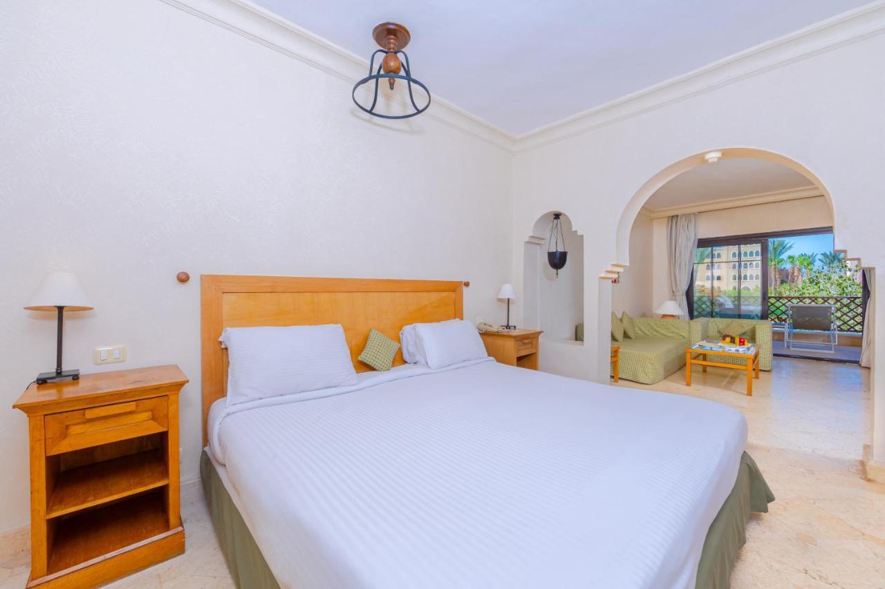 Makadi Palace - Couples Only Hurghada Bagian luar foto